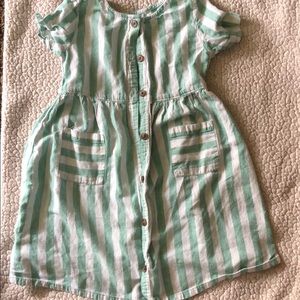 Girls dress